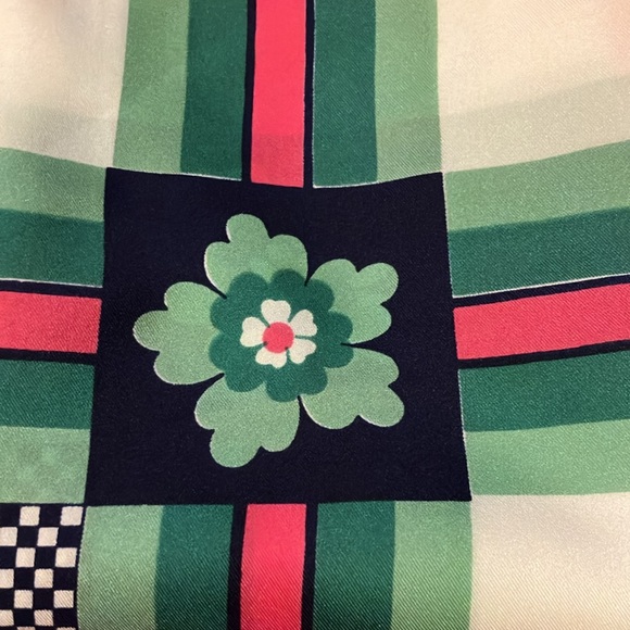 Beautiful, floral print Vintage scarf. - Picture 4 of 4